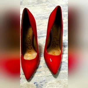 Size 9.5 Gently worn Ruby Red Sam Edelman pumps